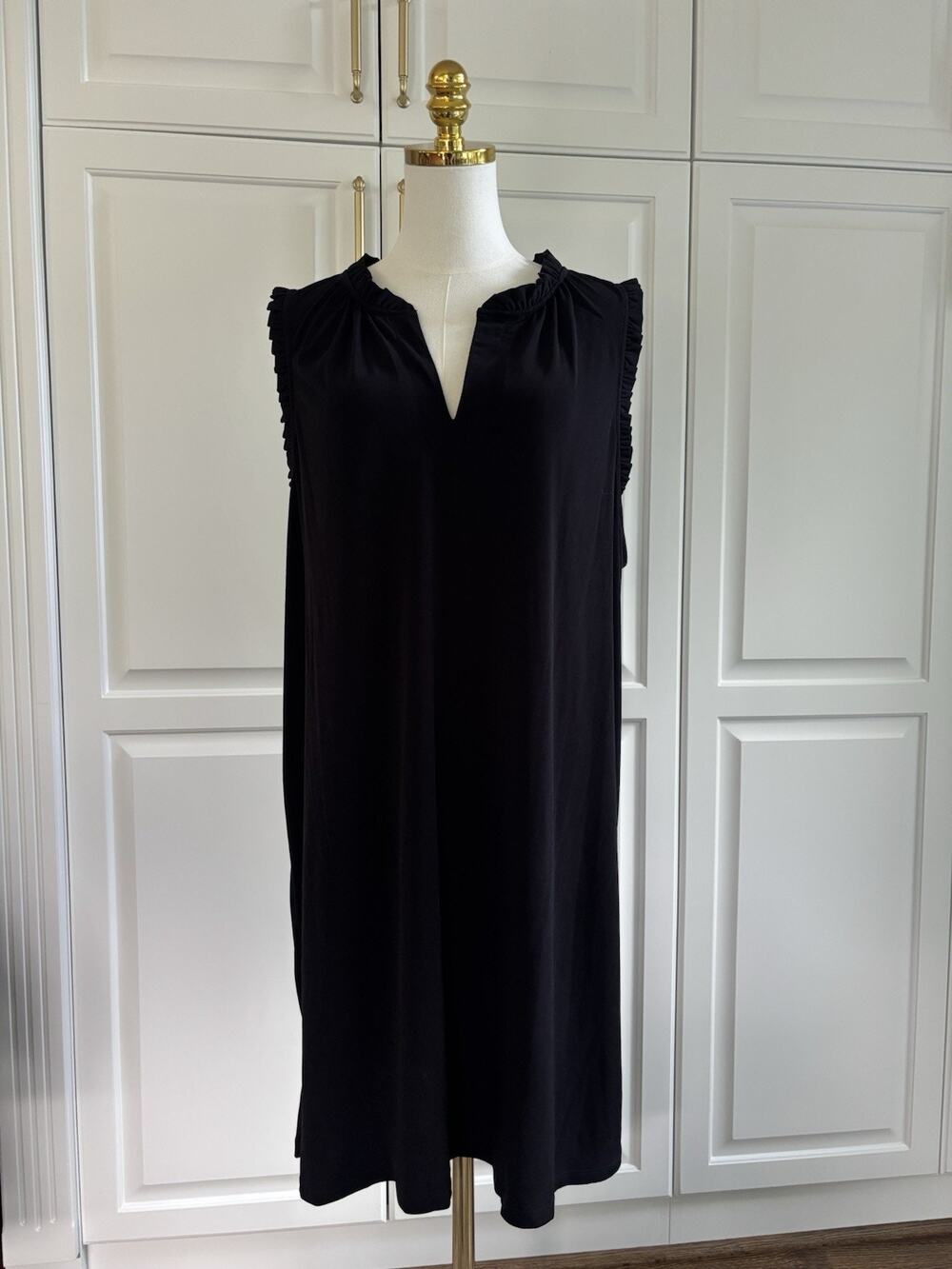 Michael Kors Black Sleeveless V-Neck Ruffle Knee Length Dress Plus 2X Mob Wife
